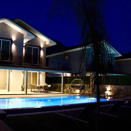 Grand Gocek Βίλα